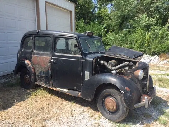 1957 Austin FX3