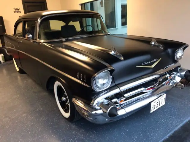 1957 Chevrolet Bel Air/150/210 Original 2 door