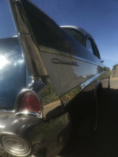 1957 Chevrolet Bel Air/150/210