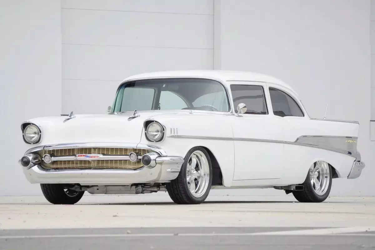 1957 Chevrolet 210 6-Speed