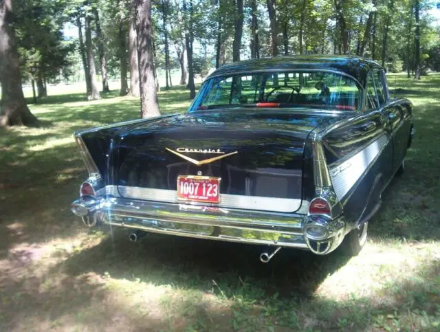 1957 Chevrolet Bel Air/150/210 Belair gold trim