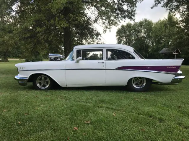 1957 Chevrolet Bel Air/150/210 210