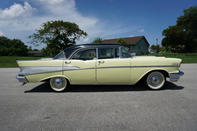 1957 Chevrolet Bel Air/150/210 Sport Sedan 4DR Hardtop