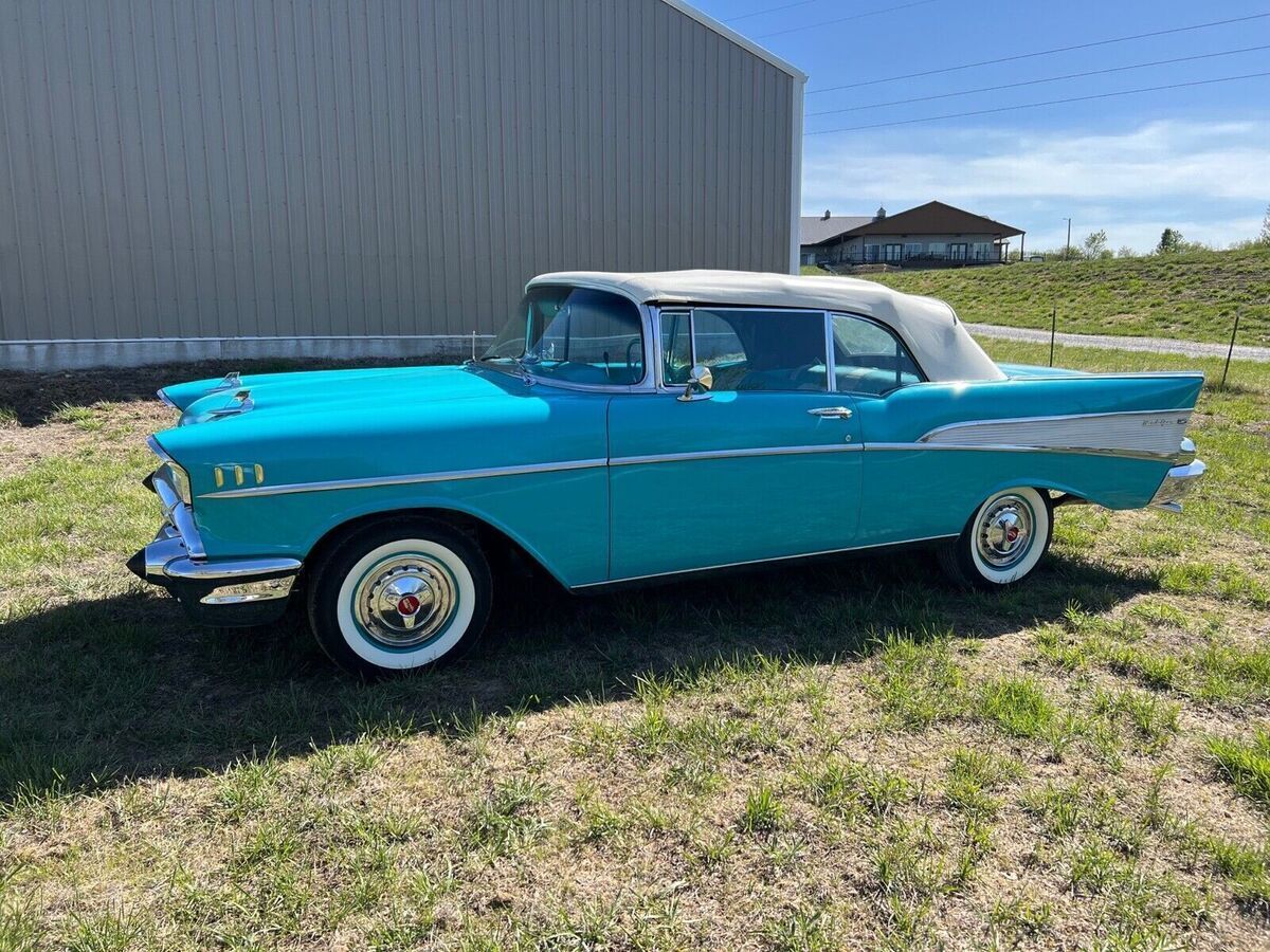 1957 Chevrolet Bel Air/150/210