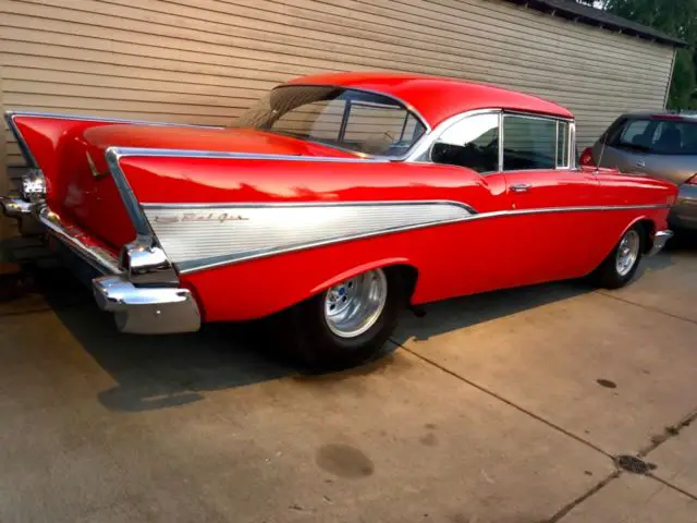 1957 Chevrolet Bel Air/150/210 2 door hard too no post