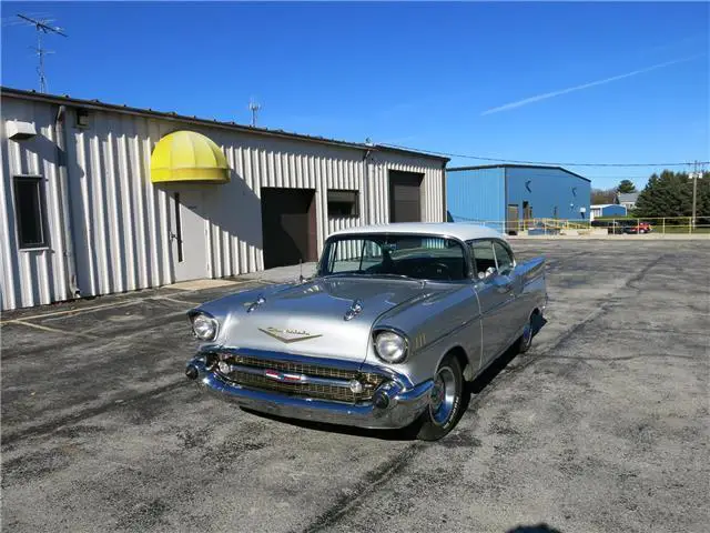 1957 Chevrolet Bel Air/150/210 --