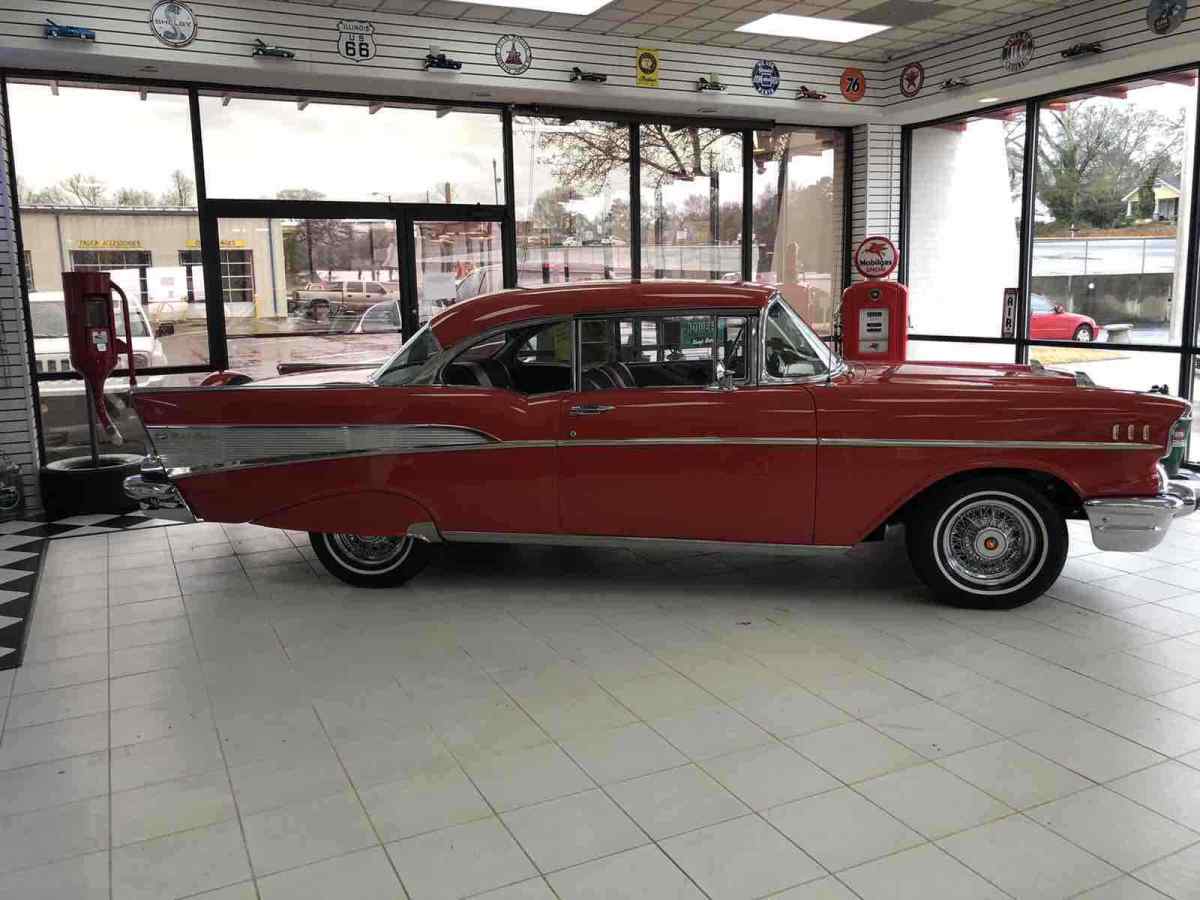 1957 Chevrolet Bel Air Continental package