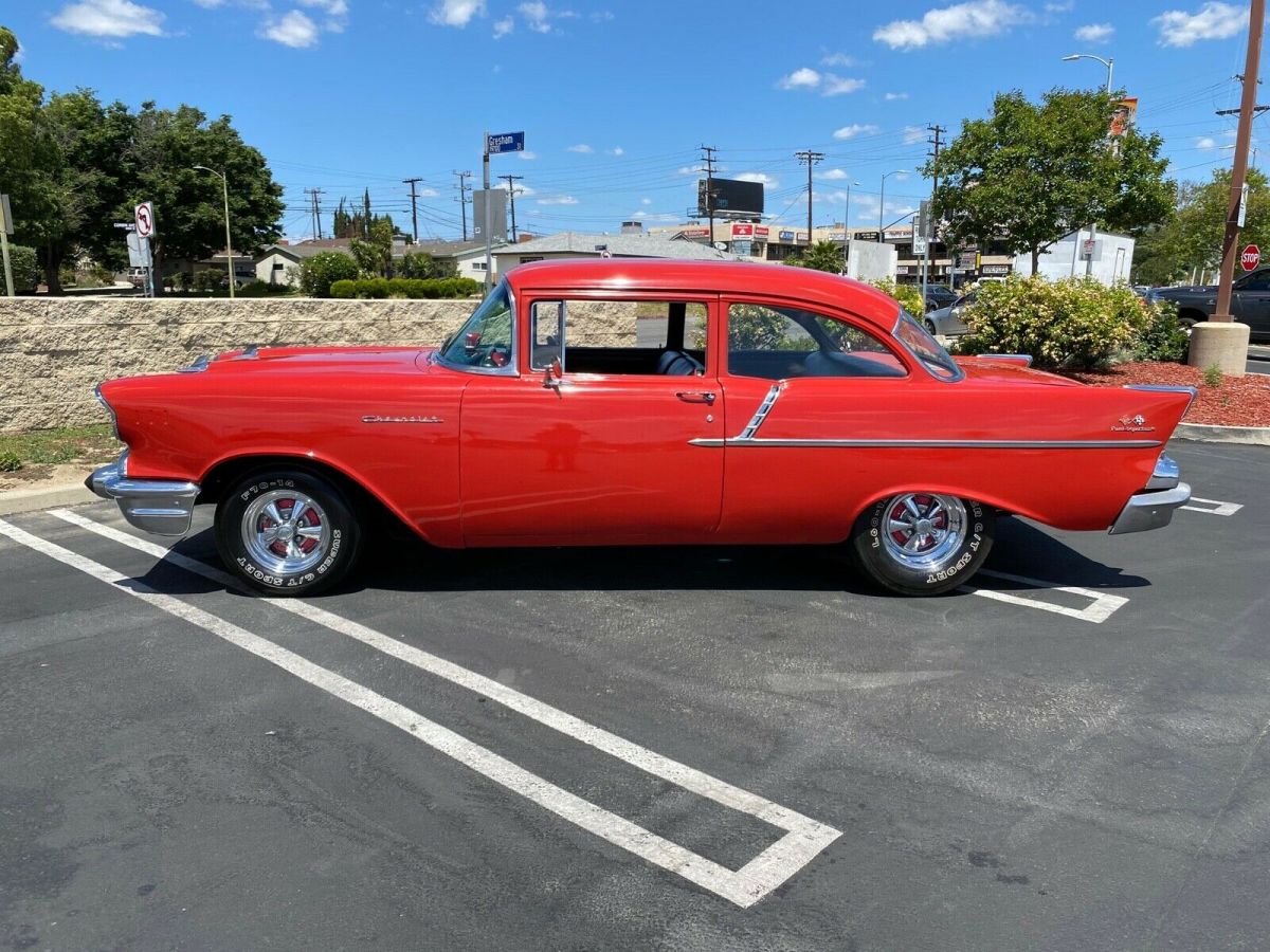 1957 Chevrolet Bel Air/150/210 2 Door V8 327