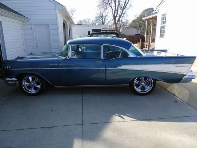 1957 Chevrolet Bel Air/150/210