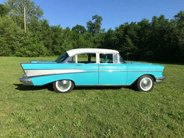 1957 Chevrolet Bel Air/150/210