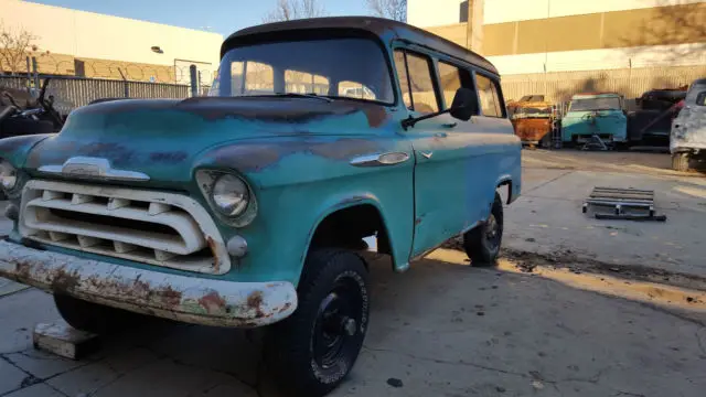 1957 Chevrolet Suburban napco 4x4