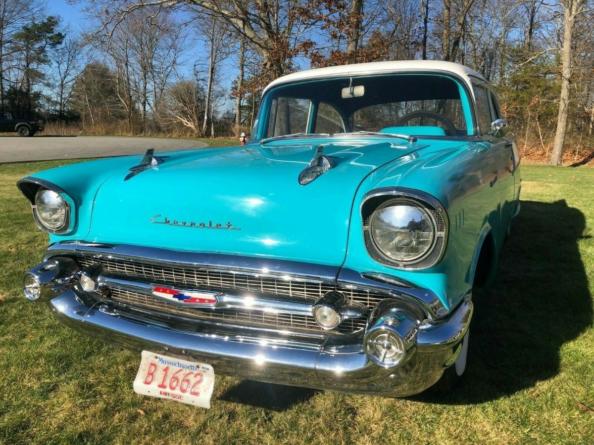 1957 Chevrolet Bel Air/150/210