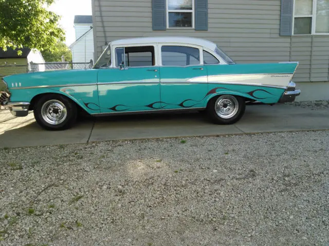 1957 Chevrolet Bel Air/150/210 210