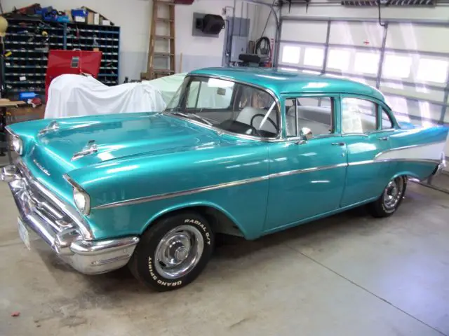 1957 Chevrolet Bel Air/150/210