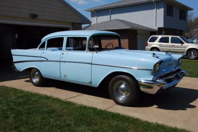 1957 Chevrolet Bel Air/150/210