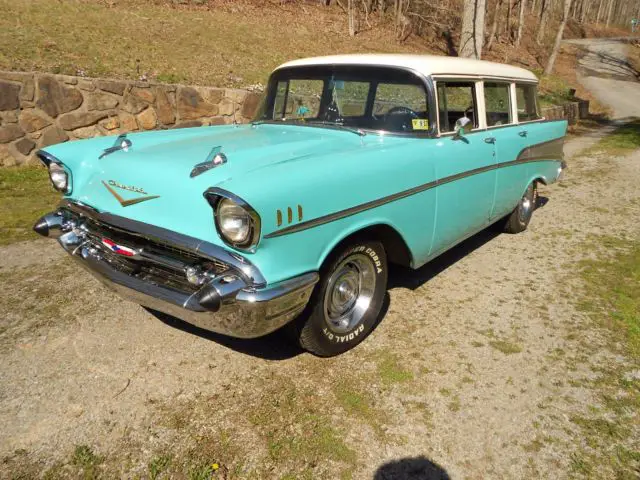 1957 Chevrolet Bel Air/150/210 4dr bel air