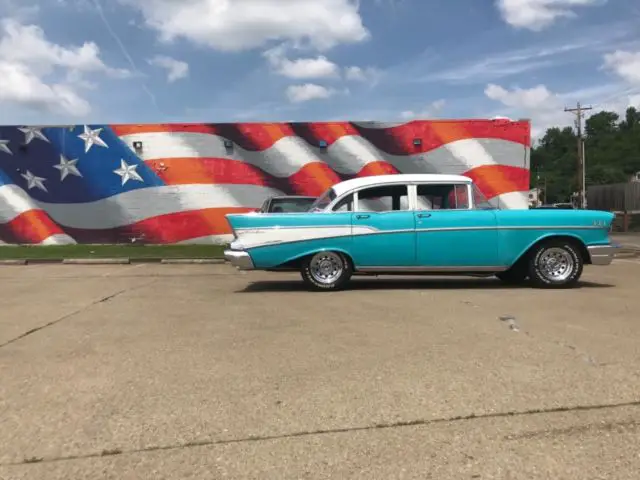 1957 Chevrolet Bel Air/150/210