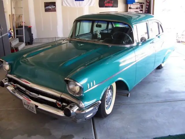 1957 Chevrolet Bel Air/150/210