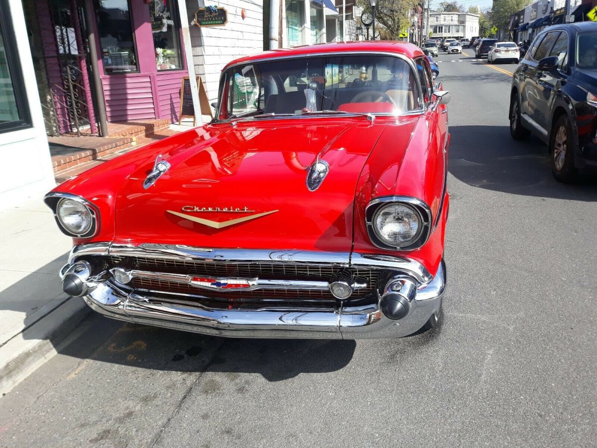 1957 Chevrolet Bel Air/150/210 350/350