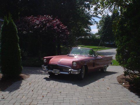 1957 Ford Thunderbird