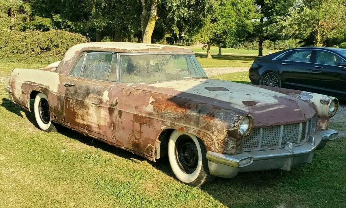 1957 Lincoln Continental