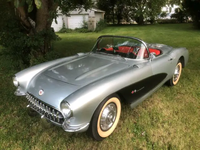 1957 Chevrolet Corvette FUEL INJECTION--NO RESERVE