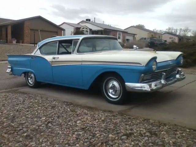 1957 Ford Fairlane