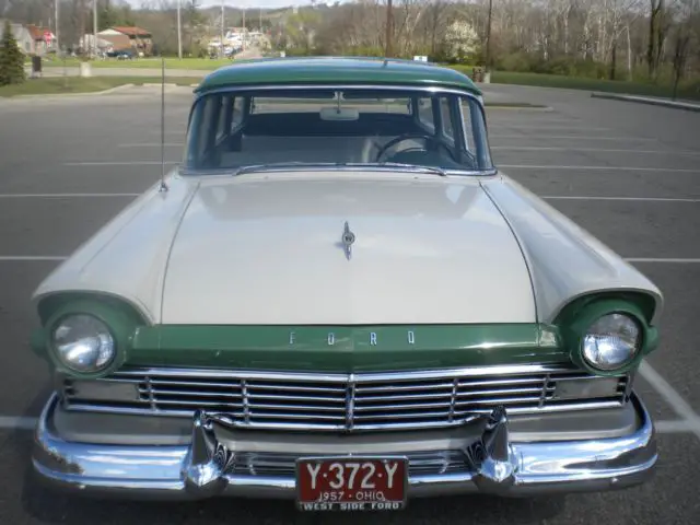 1957 Ford Country Sedan