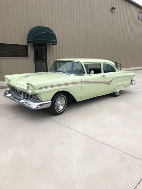 1957 Ford Custom 300