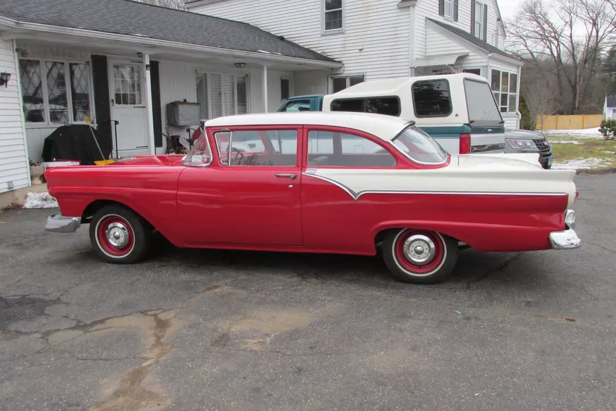 1957 Ford Fairlane