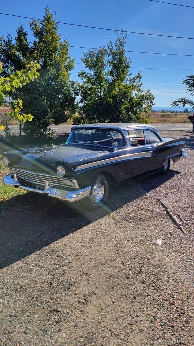 1957 Ford Fairlane