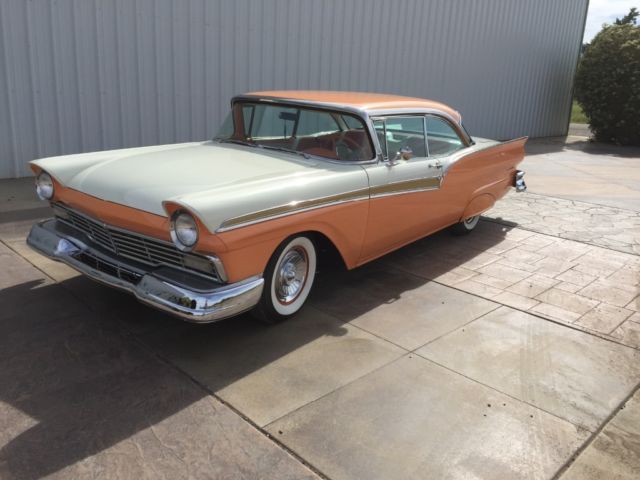 1957 Ford Fairlane 500