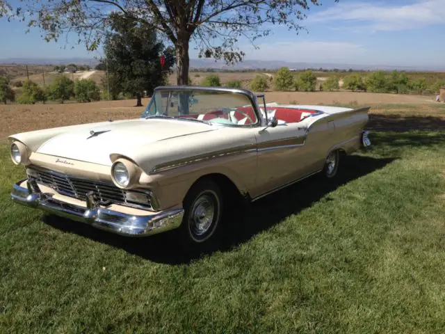 1957 Ford Fairlane