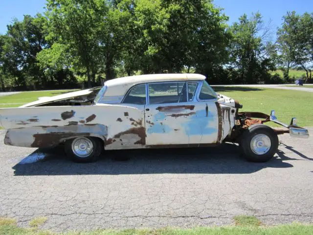 1957 Ford Fairlane Skyliner