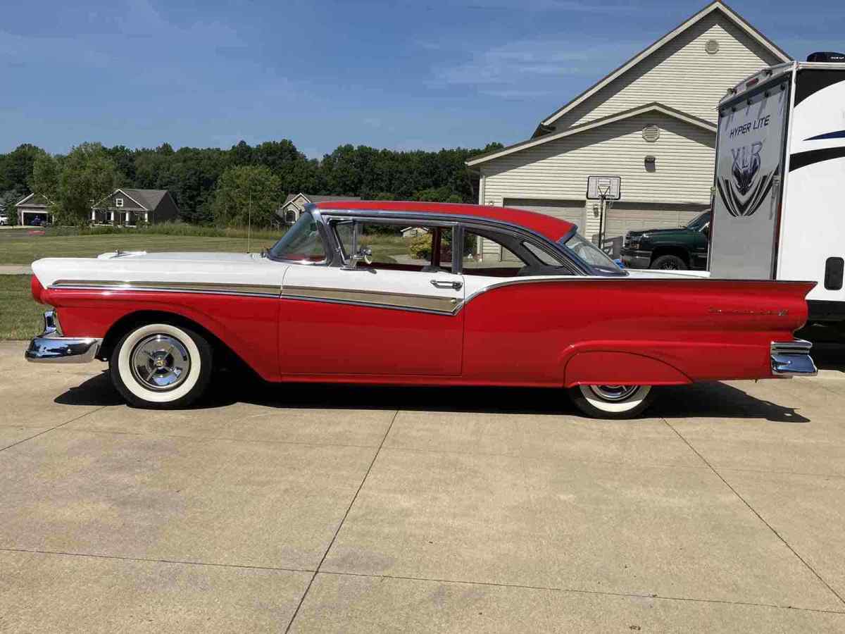 1957 Ford Fairlane 500