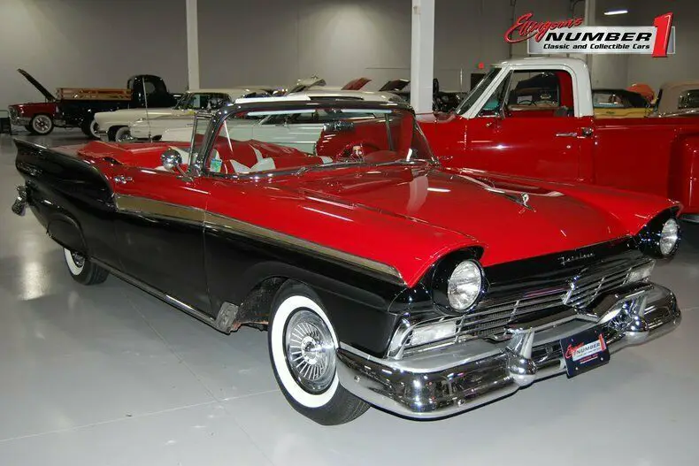 1957 Ford Fairlane Sunliner