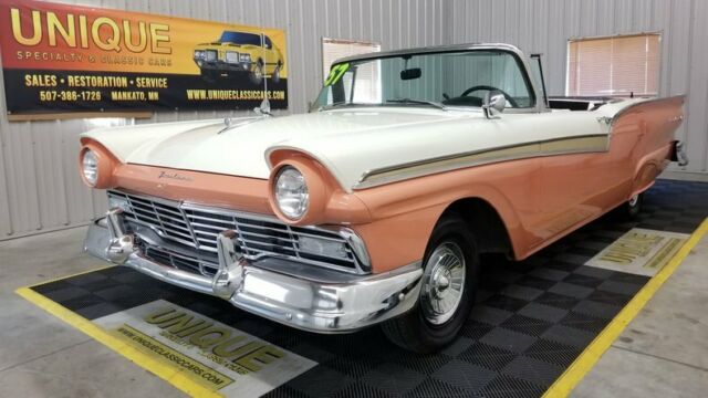 1957 Ford Fairlane Skyliner Retractable Hardtop