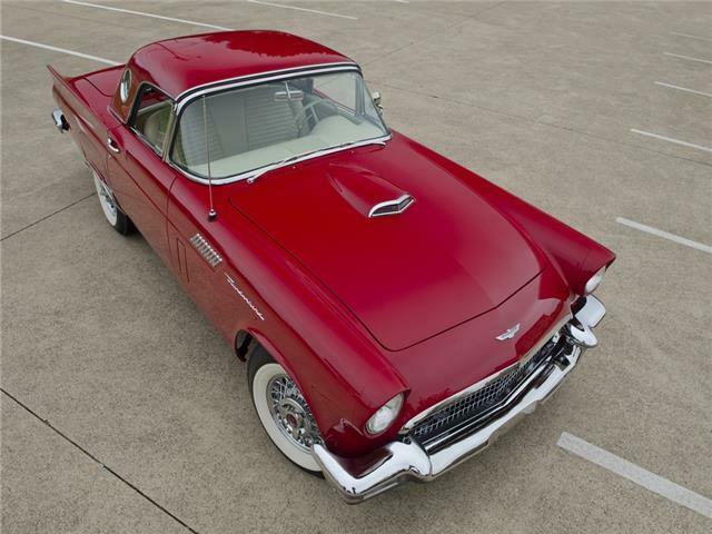 1957 Ford Thunderbird --