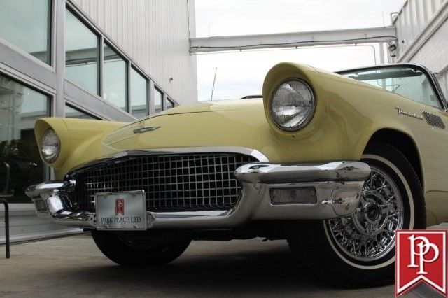 1957 Ford Thunderbird --