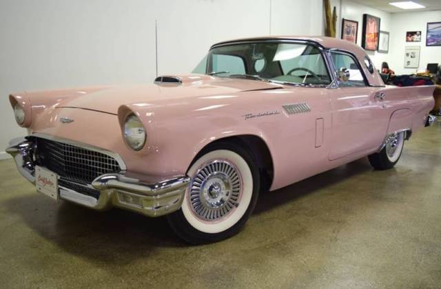 1957 Ford Thunderbird --