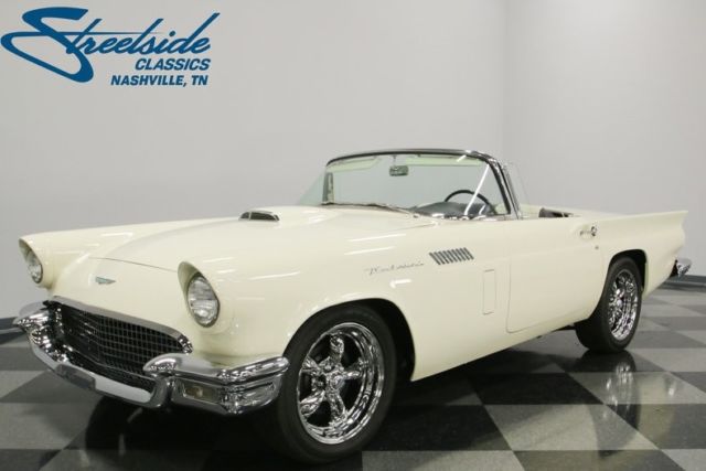 1957 Ford Thunderbird --