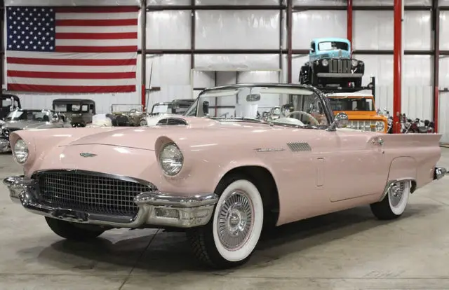 1957 Ford Thunderbird --