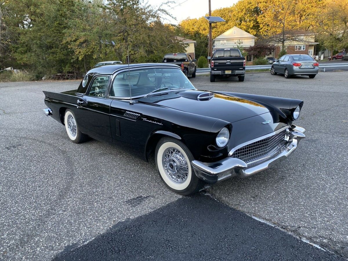 1957 Ford Thunderbird Hardtop