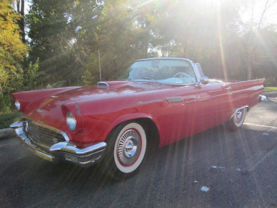 1957 Ford Thunderbird