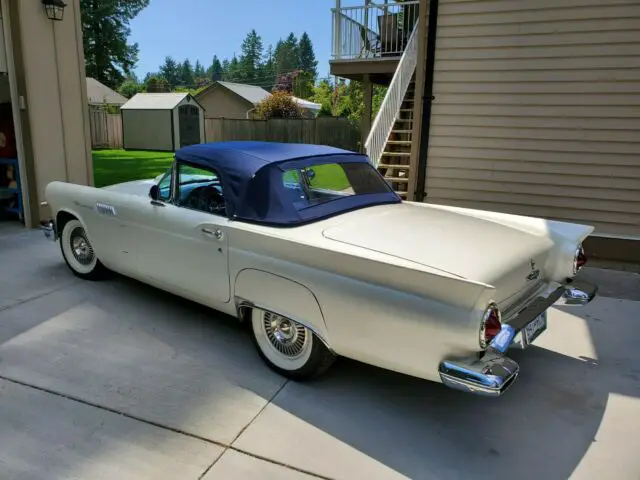 1957 Ford Thunderbird D-Code, Convertable