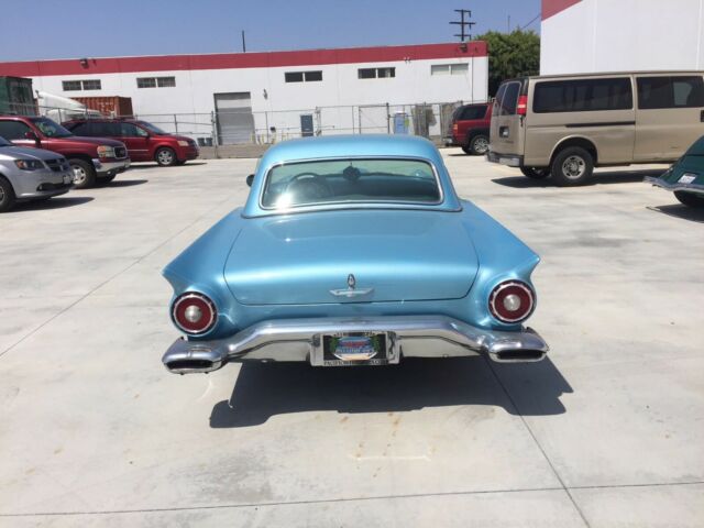 1957 Ford Thunderbird none