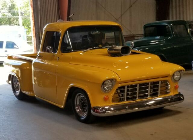 1957 GMC 100 stepside