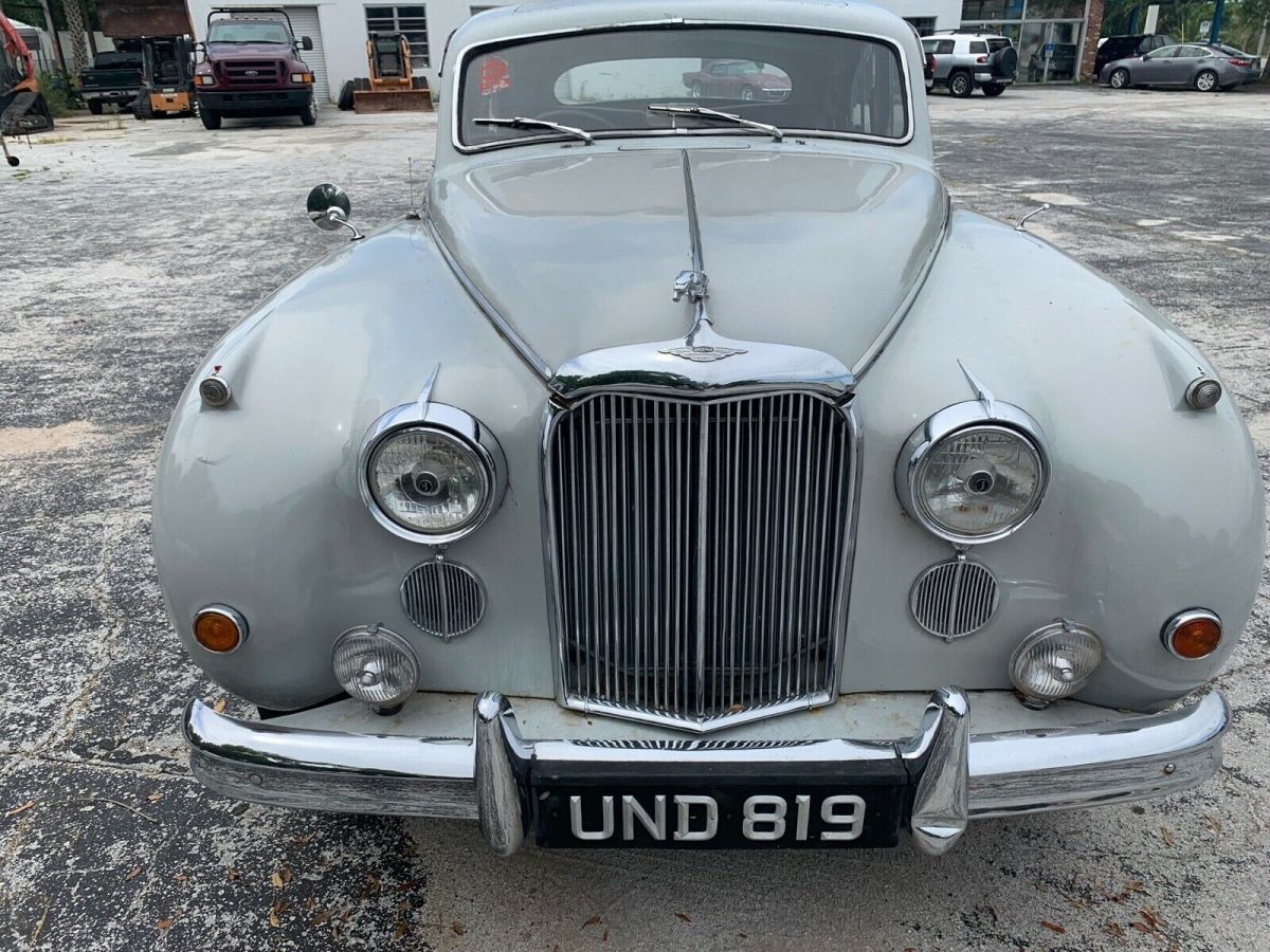 1957 Jaguar XJ8