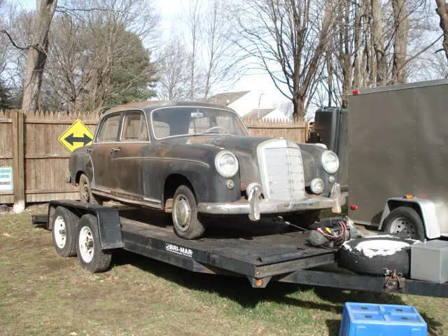 1957 Mercedes-Benz 200-Series