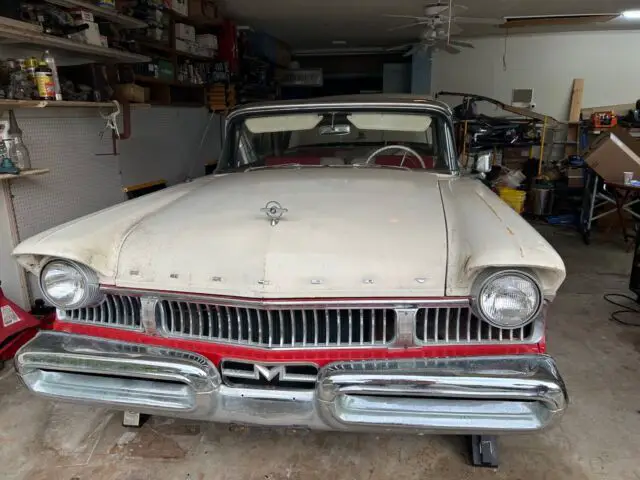 1957 Mercury Montclair Red White